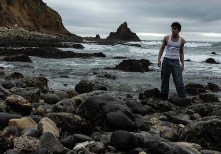 Siri play oceans by Hillsong - slowed down-pitched up photos by @madddsmurphy.jpg