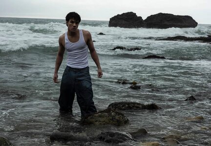 Siri play oceans by Hillsong - slowed down-pitched up photos by @madddsmurphy-1.jpg