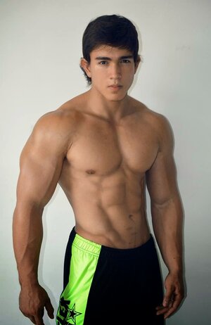 daniel roman 2015 04 jgt.jpg