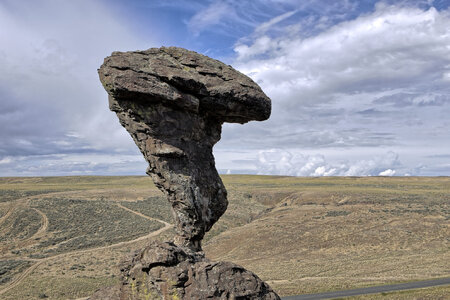 Balanced Rock, Idaho.jpg