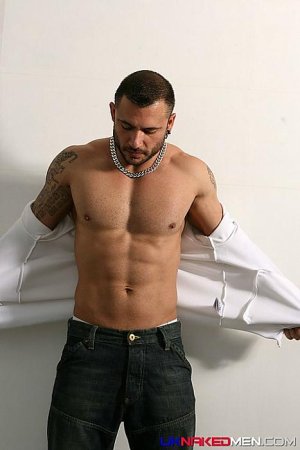 uknakedmen.com (02).jpg