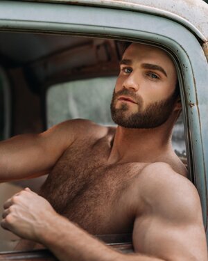 vehicle 1 124932817.jpg