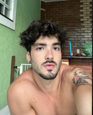 jose vitor being hot.jpeg