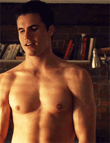 robbie-amell-rfcdscd.gif