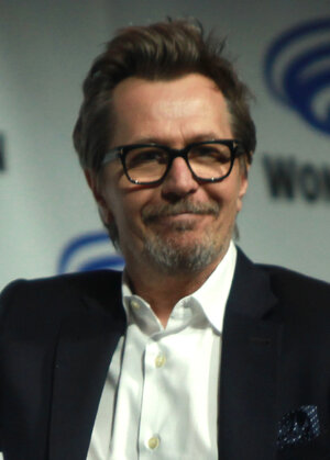 Gary_Oldman_(13948780853)_(cropped).jpg