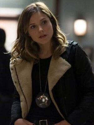 Chicago-P.D.-Erin-Lindsay-Shearling-Jacket.jpg