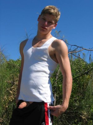 Teen_boys_in_tanktops-9.jpg