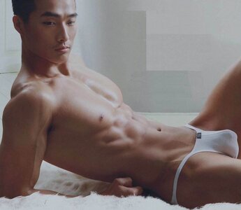 7c74fa7b0477e5a820ce77e92b4674bb--asian-guys-asian-men-2402470576.jpg