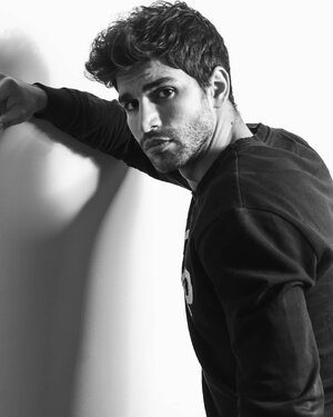 Elmeni Ajdari 89702425.jpg