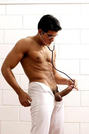 Tom GoodBoy - 10060225.jpg