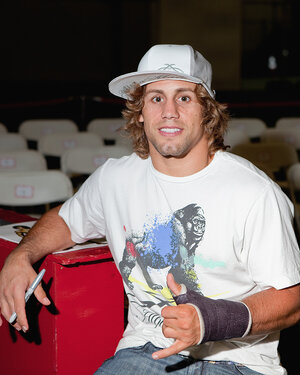 Urijah_Faber_24_July_2009.jpg