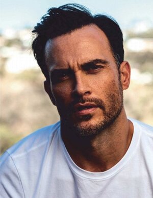 Cheyenne-Jackson-2018-Attitude-003..jpg