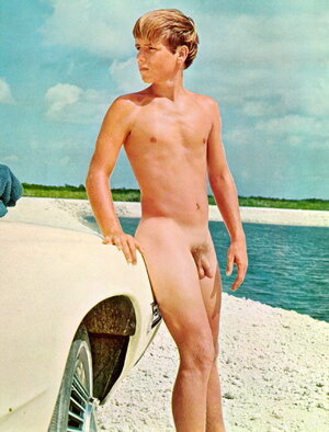 6df22d0a33c1_Vintage Twink.jpg