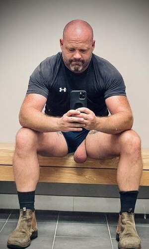Locker-Room-Syndrome-Bull-Balls.jpg