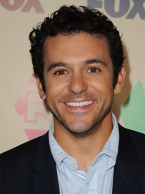 fred-savage-bio-2016-450x600.jpg