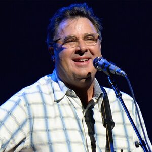 vince-gill-gettyimages-868158086.jpg