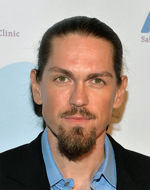 Steve-Howey.png