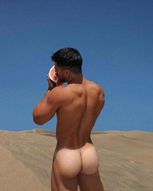 male-butt(13).jpg