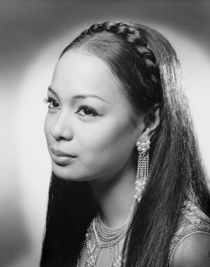missuniverse-1969-gloria-diaz-ph-02.jpg