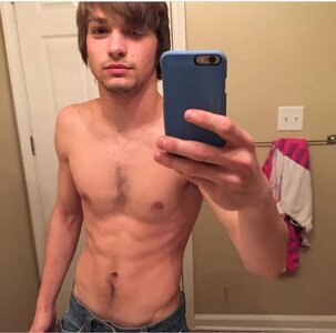 Screenshot_20240612-000118_Samsung Internet.jpg