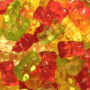 1280px-Gummy_bears.jpg