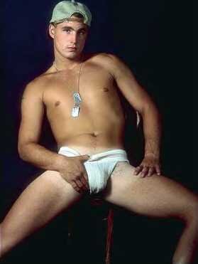 my buldging crotch.jpg