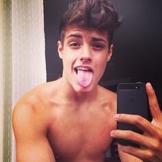 20220618_232129566_iOS.jpeg 20220618_232129566_iOS.jpeg