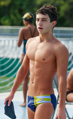 sexy-young-swimmer-in-speedos.jpg