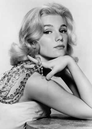 Yvette_Mimieux_-_Studio_portrait_(1961).png