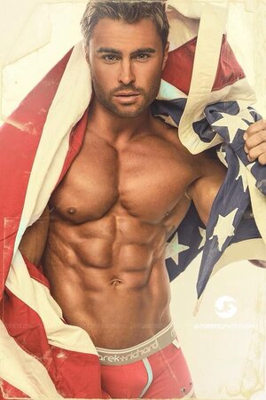 d1acc820adb743ed9306e9d9eb593fd0--us-flags-sexy-men.jpg