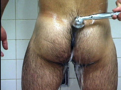 WOOFBEARS.COM_hot_gay_papa_orsi_peloso_f0cc1e0061e646c7671c (1).jpg