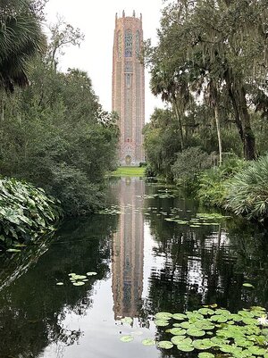 Bok_Tower_at_Work.jpg