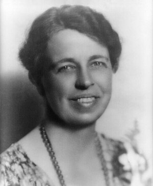 640px-Eleanor_Roosevelt_portrait_1933.jpg