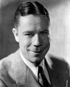 800px-Joe_E._Brown_1934.jpg