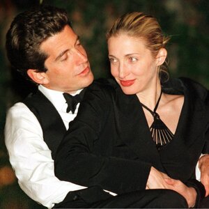jfkjr-carolynbessette-2194121-copy.jpg