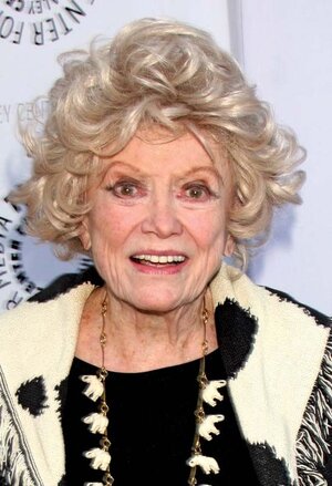 Phyllis-Diller-2011.jpg