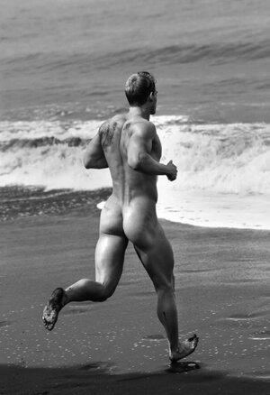 PEARCE Tommy by Wong Sim.jpg