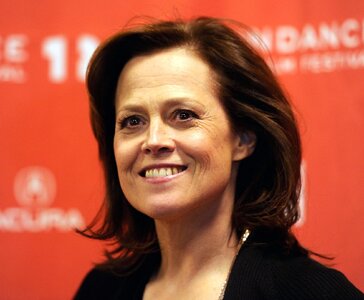 Sigourney-Weaver-2012.jpg