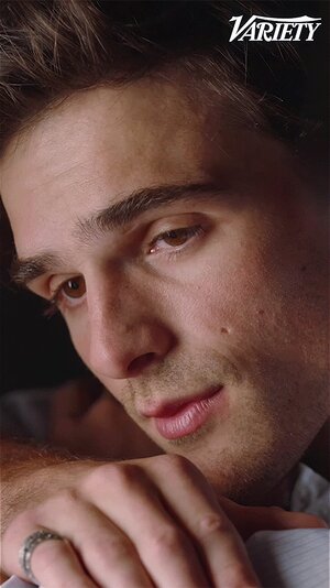 eyes-JACOB ELORDI.jpg