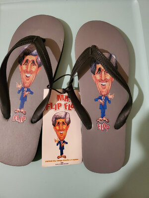 KerryFlipflops.jpg KerryFlipflops.jpg