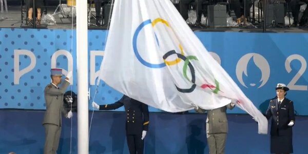the-olympic-flag-was-flown-upside-down.jpg