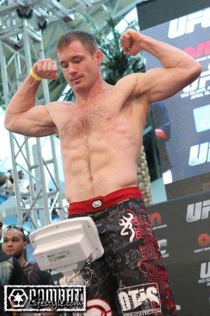 Matt-Hughes-UFC-112-weigh-in.jpg
