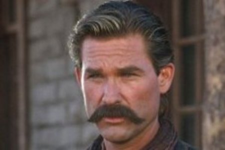 legendarni_tombstone_tombstone_kurt_russell_val_kilmer_tabfull.jpg