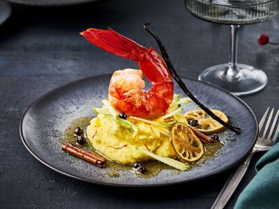 Gamba-Carabiniera-Vanillebutter-Safran-Kartoffelpueree-Cropped-Rezept_1280x1280.jpg