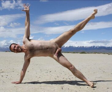 beach-sensation-daddy-nude-768x686.jpg
