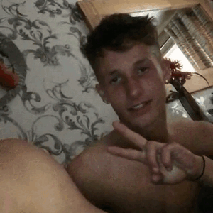 spread that hairy ass.gif