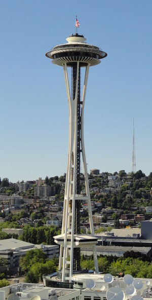 800px-Space_Needle_2011-07-04.jpg