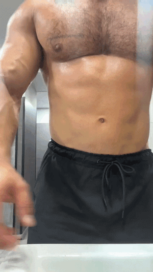 NikFrosHotBody1.gif