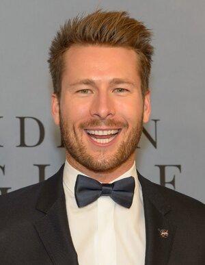 Glen_Powell_in_2016.jpg
