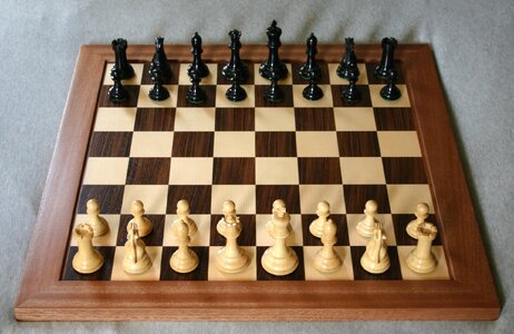 Chess_board_opening_staunton.jpg